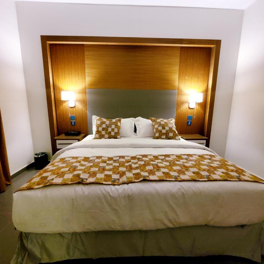 Passion Hotel Villas คามิสมูชาอิท ภายนอก รูปภาพ