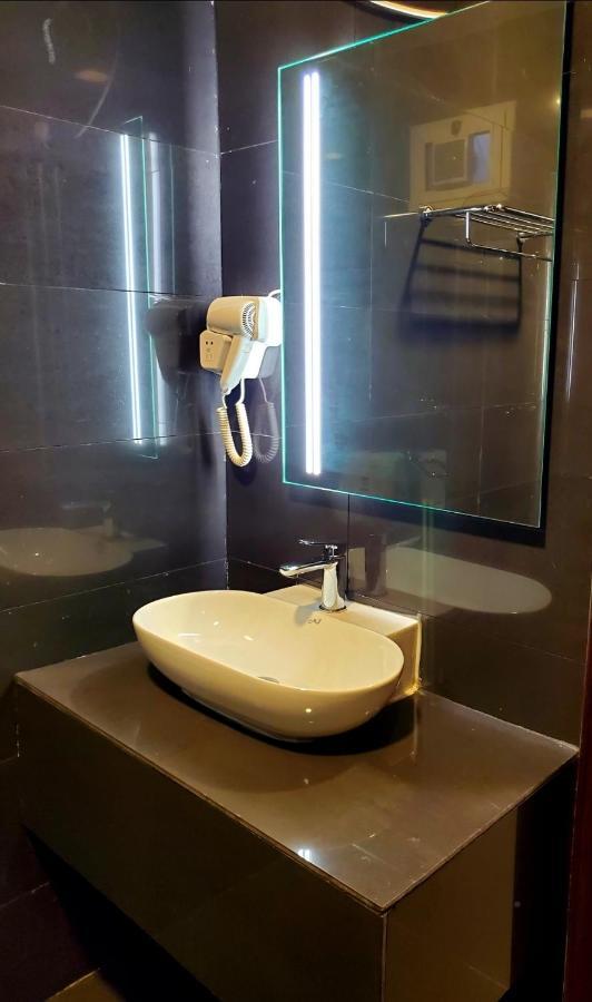 Passion Hotel Villas คามิสมูชาอิท ภายนอก รูปภาพ